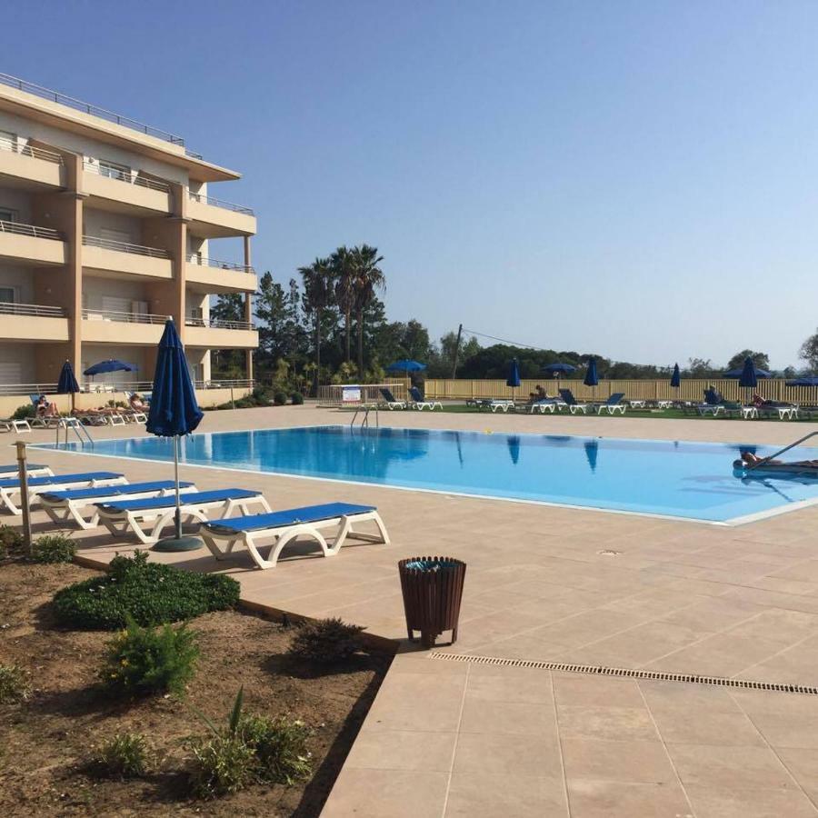 Apartamento Em Quinta Da Barracuda Албуфейра Екстериор снимка